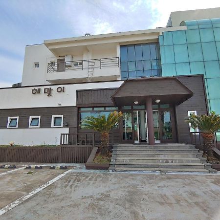 Seongsan Sunrise Pension Ojo-ri Exterior photo